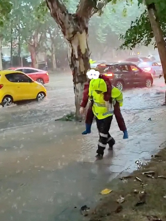 风雨不停，守护不止！迎战暴雨，他们在行动