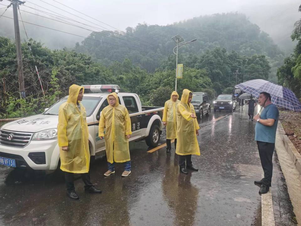 强降雨致沅陵公路设施损毁2千余处，交通部门打响“保通”战役