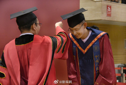 毕业照一拍真的就要分别了