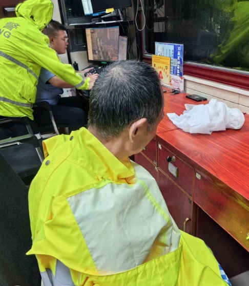 风雨不停，守护不止！迎战暴雨，他们在行动