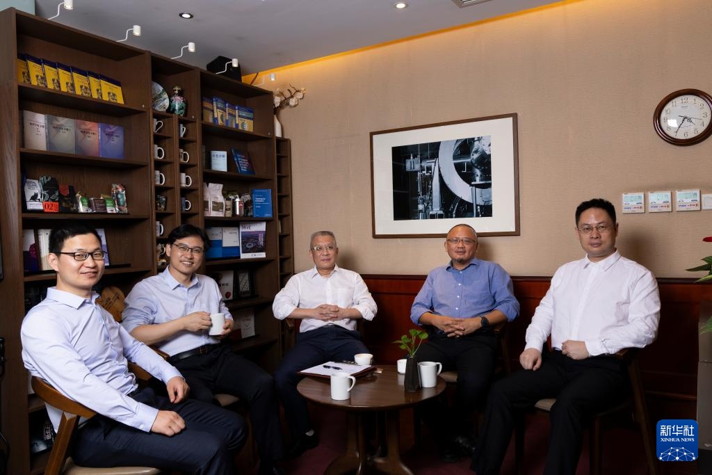 “拓扑物态研究的大门才刚刚打开！”