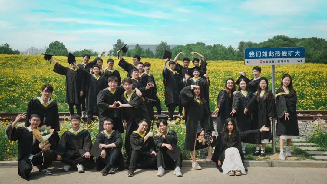 毕业典礼上被校长点名!全班28人100%升学100%获奖学金 毕业典礼上被校长点名!全班28人100%升学100%获奖学金