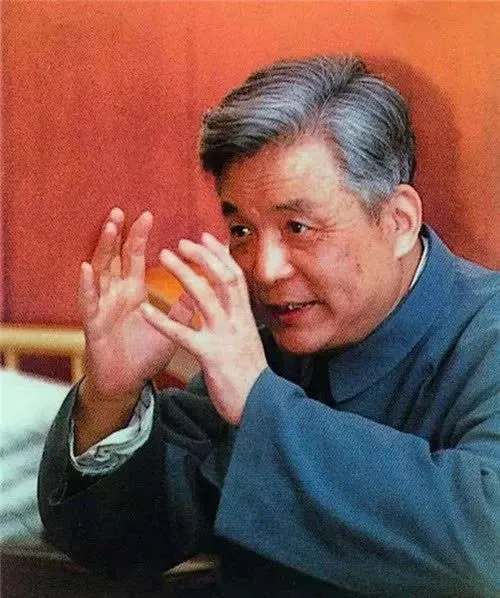 今天,纪念“两弹元勋”邓稼先诞辰100周年! 今天,纪念“两弹元勋”邓稼先诞辰100周年!