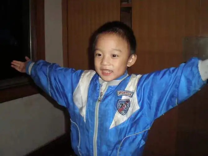 打破“活不过18岁”预言的重庆男孩,高考成绩超预期! 打破“活不过18岁”预言的重庆男孩,高考成绩超预期!