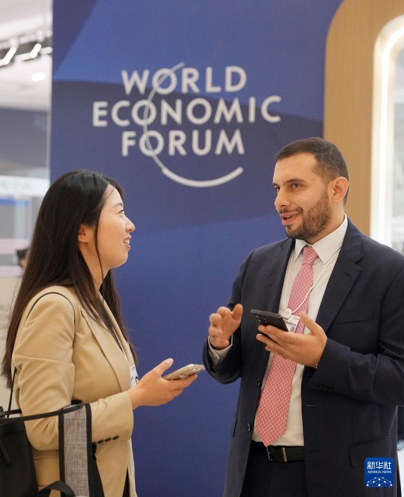 夏季达沃斯论坛丨嘉宾交流沟通畅谈未来 夏季达沃斯论坛丨嘉宾交流沟通畅谈未来