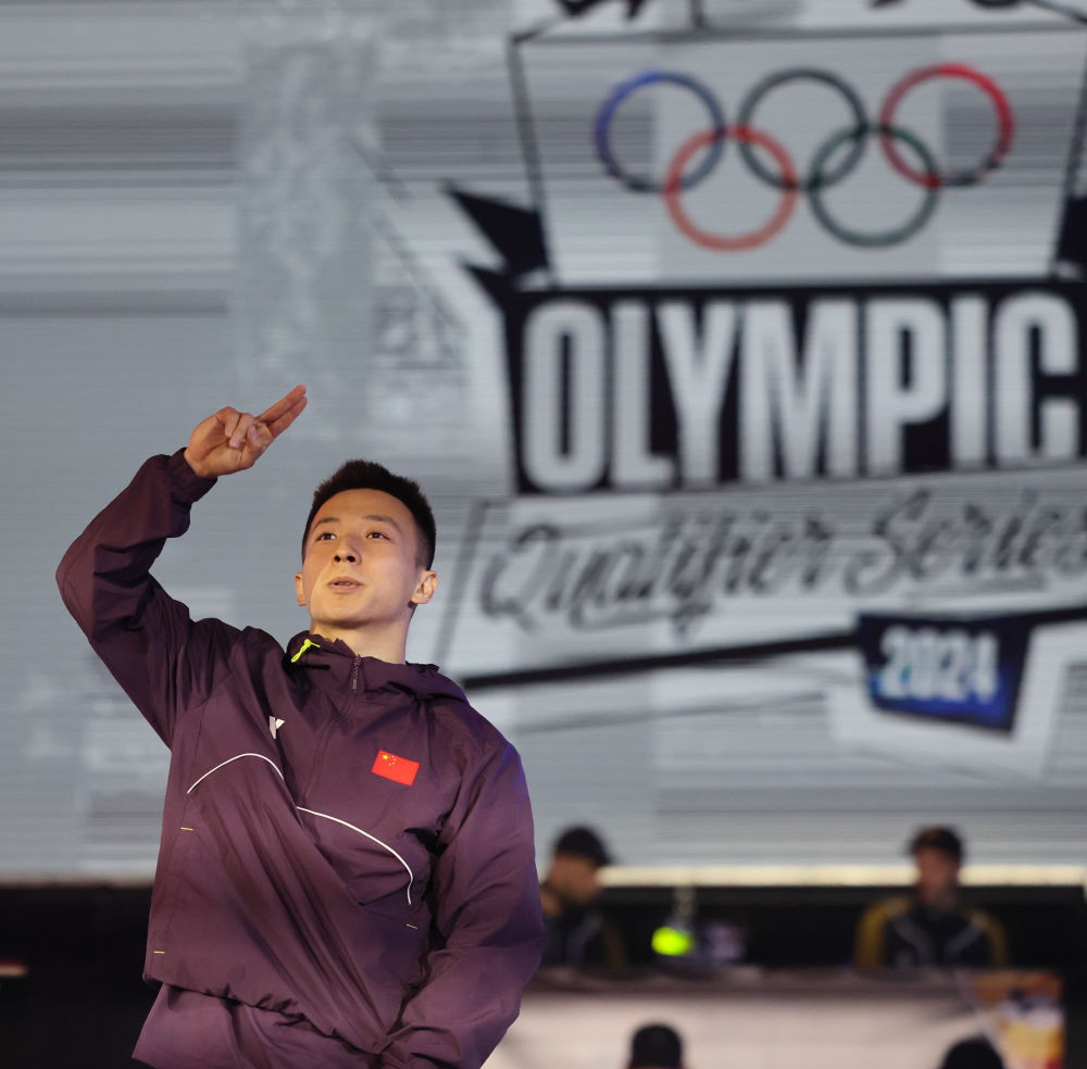 巴黎奥运会 | 霹雳舞者商小宇：奥运梦碎 热爱不灭