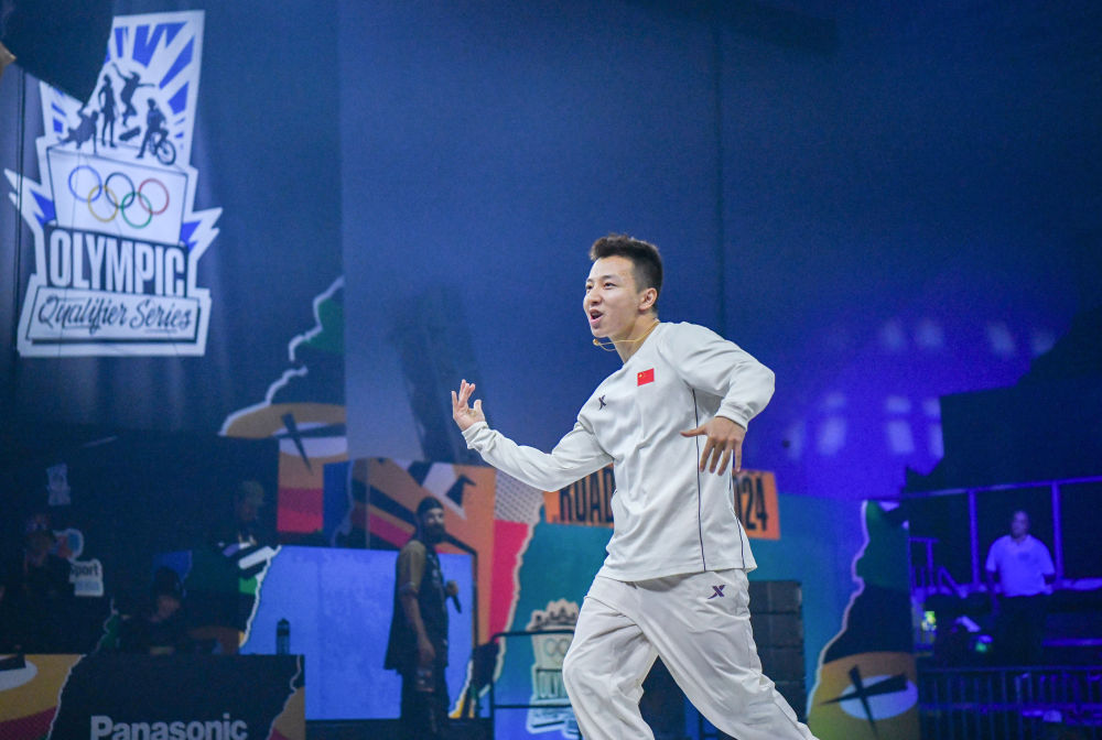 巴黎奥运会 | 霹雳舞者商小宇：奥运梦碎 热爱不灭