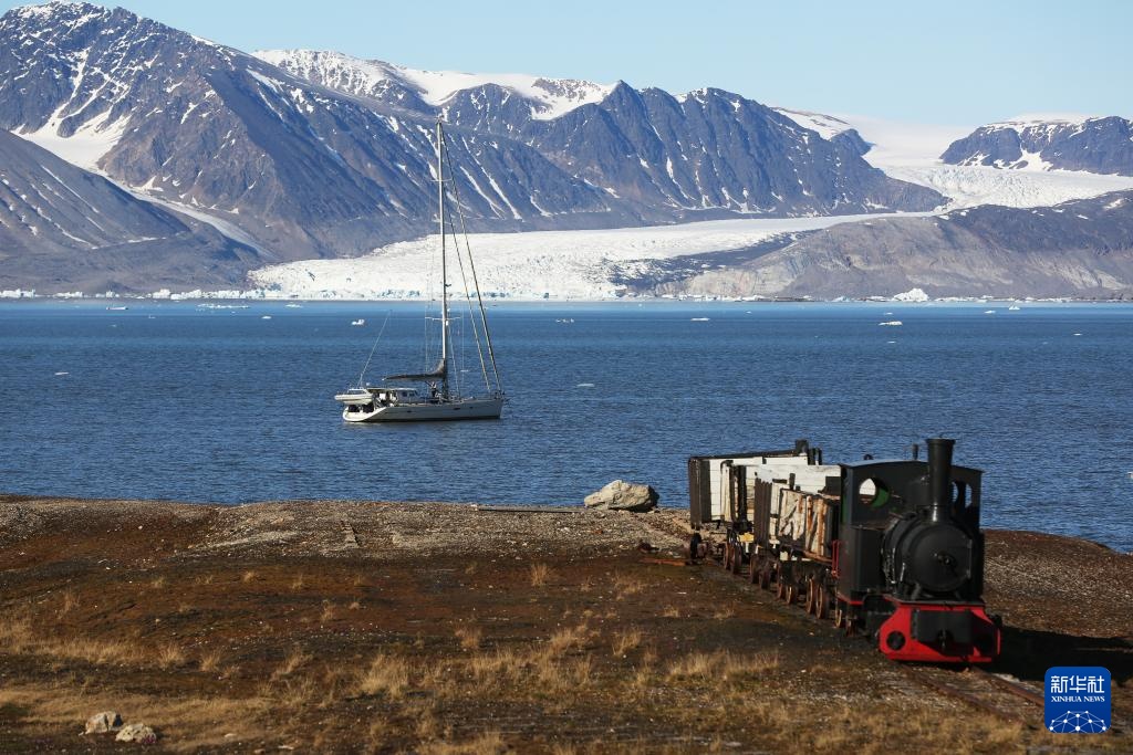 极昼下的地球最北小镇 极昼下的地球最北小镇