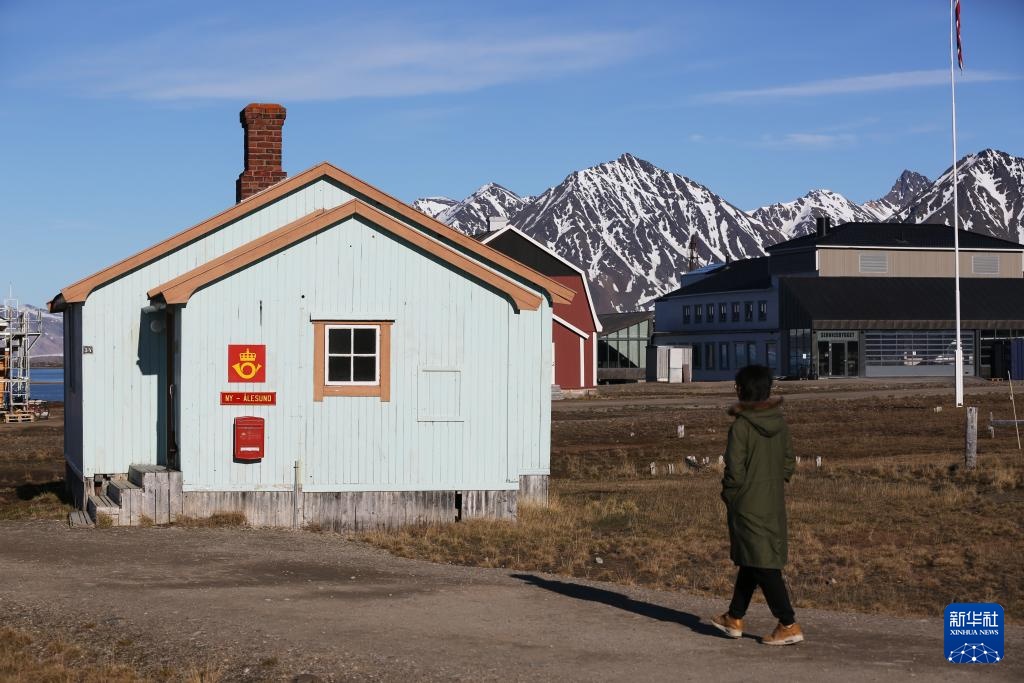 极昼下的地球最北小镇 极昼下的地球最北小镇