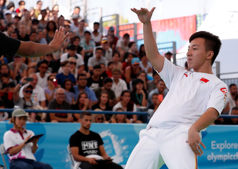 巴黎奥运会 | 霹雳舞者商小宇：奥运梦碎 热爱不灭