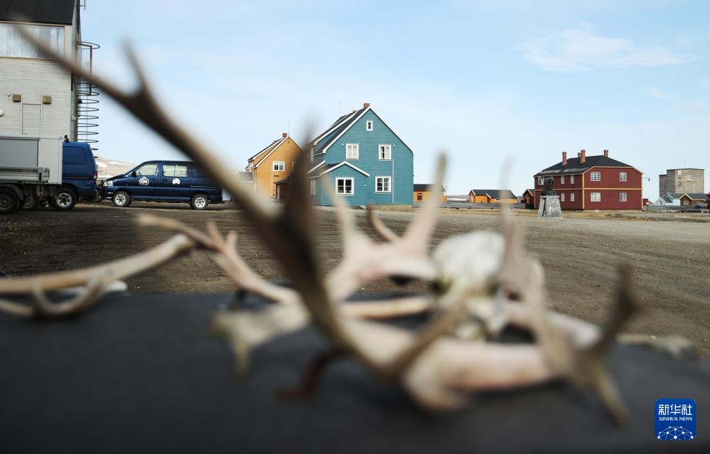 极昼下的地球最北小镇 极昼下的地球最北小镇