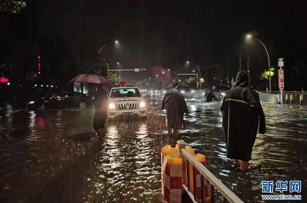 面对暴雨洪水，该如何科学自救？这份指南请查收！
