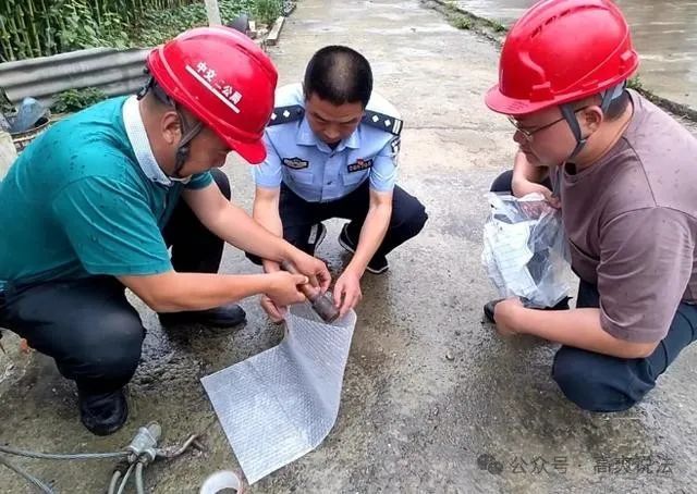老人用了20年的铁锤子竟是手榴弹！后怕之余，还要担责吗？
