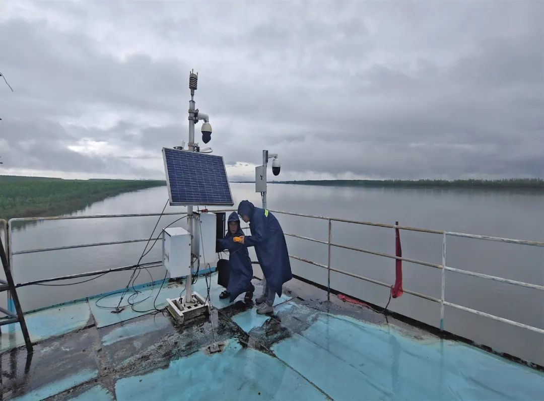 “战长沙”！湖南长沙暴雨，这组照片记录气象人的24小时