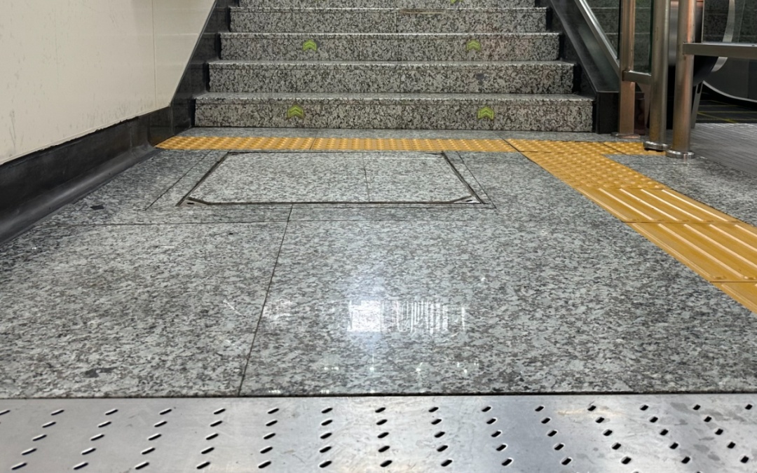 地铁如何防止洪水“入侵”→