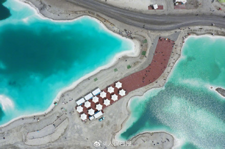 惊艳!青海翡翠湖晶莹剔透美如宝石 惊艳!青海翡翠湖晶莹剔透美如宝石