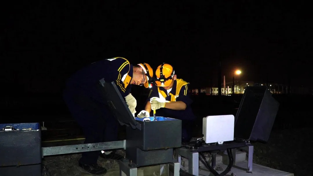 包银高铁惠银段接入银川高速场!联调联试即将开始! 包银高铁惠银段接入银川高速场!联调联试即将开始!