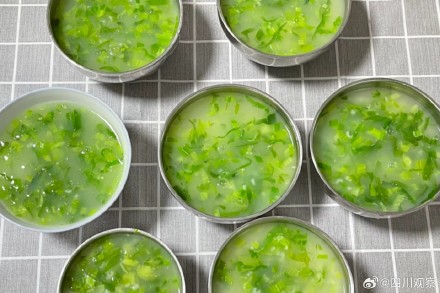 超下饭!四川人夏季餐桌标配稀饭 超下饭!四川人夏季餐桌标配稀饭