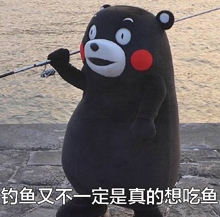 暴雨天到桥底“沉浸式”钓鱼，回头一看瞬间慌了……