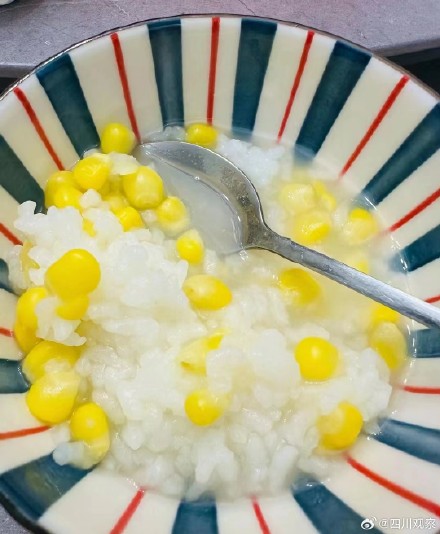 超下饭!四川人夏季餐桌标配稀饭 超下饭!四川人夏季餐桌标配稀饭