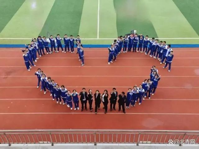 全班49人48个高考过600分,大部分来自山村 全班49人48个高考过600分,大部分来自山村