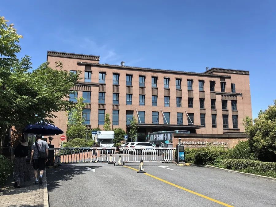 上海需求量猛增!有人连续抢了一个月,黄牛都失败了?官方回应:已经调整→ 上海需求量猛增!有人连续抢了一个月,黄牛都失败了?官方回应:已经调整→