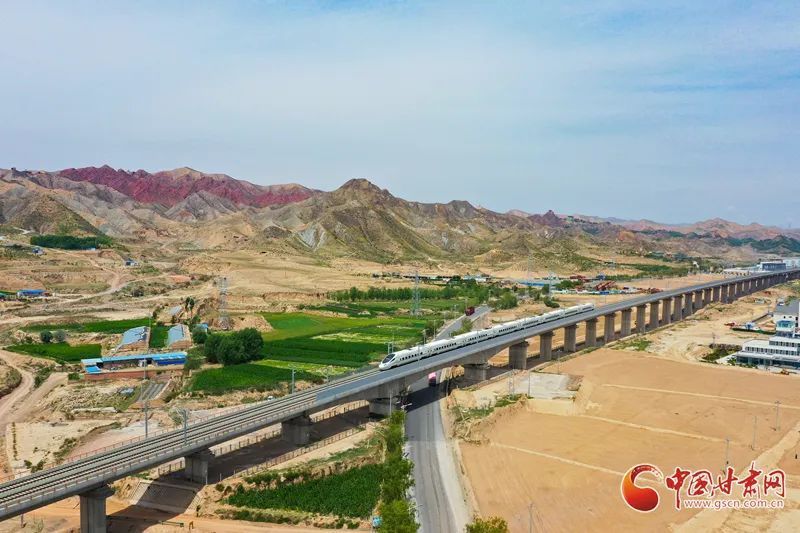 官宣!兰张高铁兰武段明日开通运营 官宣!兰张高铁兰武段明日开通运营