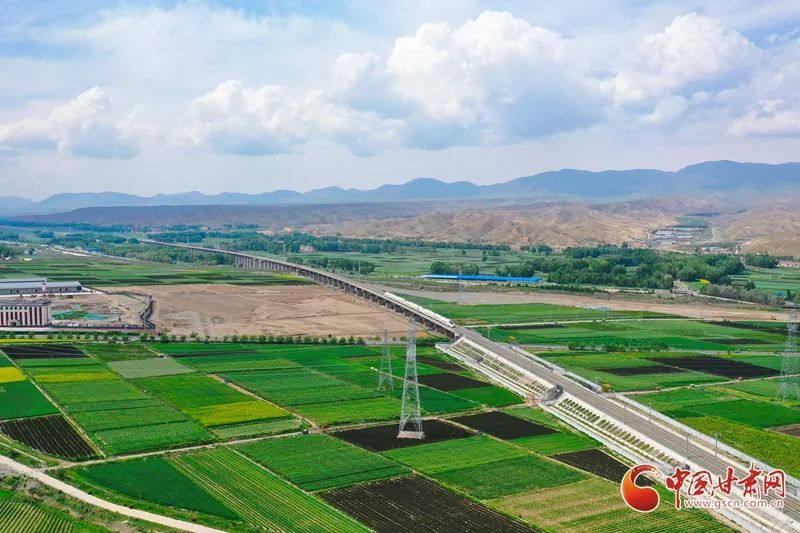 官宣!兰张高铁兰武段明日开通运营 官宣!兰张高铁兰武段明日开通运营