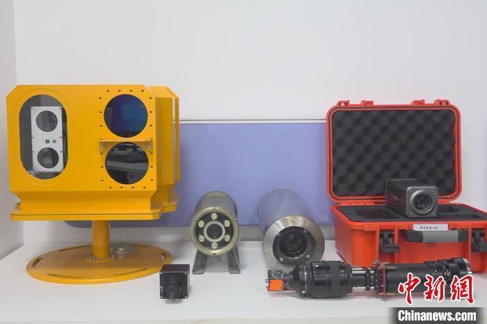 中国科研团队研制高精度偏振相机 “穿云透雾”视无止境