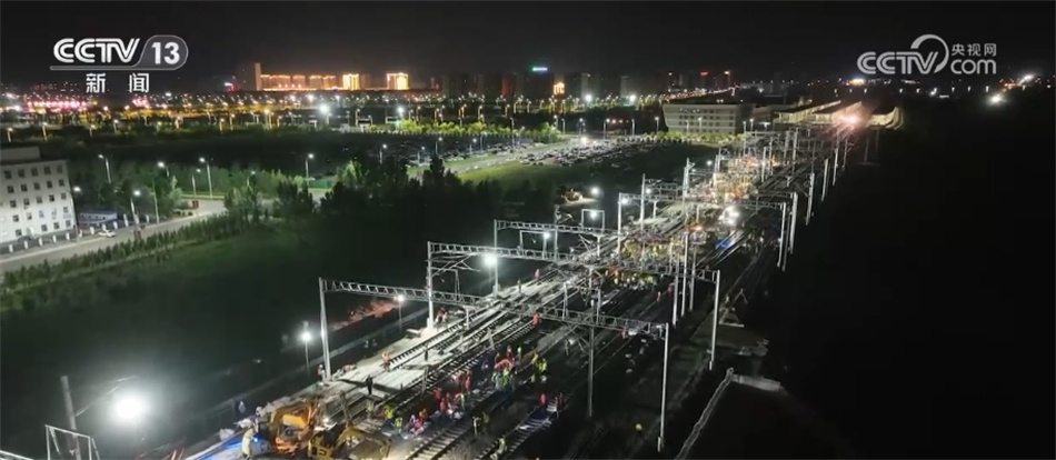 多地交通建设驶上“快车道” “中国速度”助力高质量发展“跃马扬鞭”