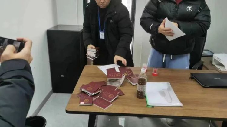 “境外工作良机”税后月薪3-5万元?上海警方最新披露 “境外工作良机”税后月薪3-5万元?上海警方最新披露