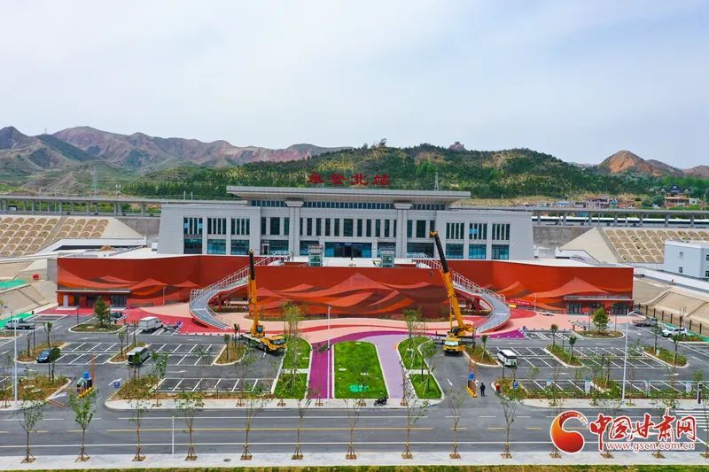 官宣!兰张高铁兰武段明日开通运营 官宣!兰张高铁兰武段明日开通运营