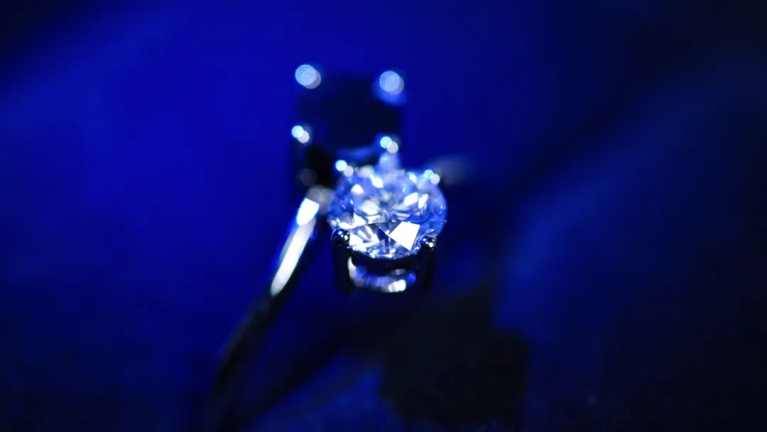 大开眼界！毕业都开始送这个了？