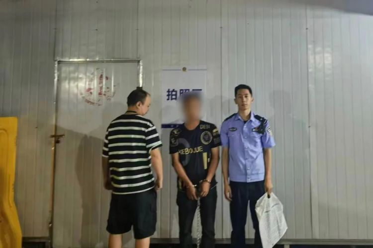 “九旬老人遭儿女遗弃,流浪乞讨多年成‘皮包骨’”?警方回应 “九旬老人遭儿女遗弃,流浪乞讨多年成‘皮包骨’”?警方回应