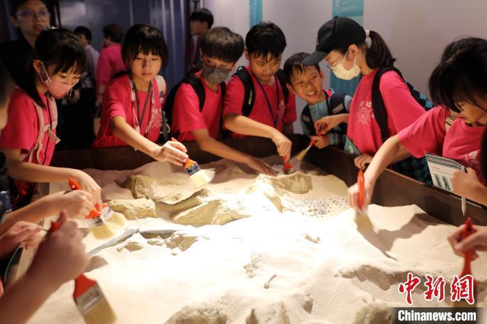 “大秦雄风——兵马俑与秦始皇帝陵特展”在台湾高雄开幕 “大秦雄风——兵马俑与秦始皇帝陵特展”在台湾高雄开幕