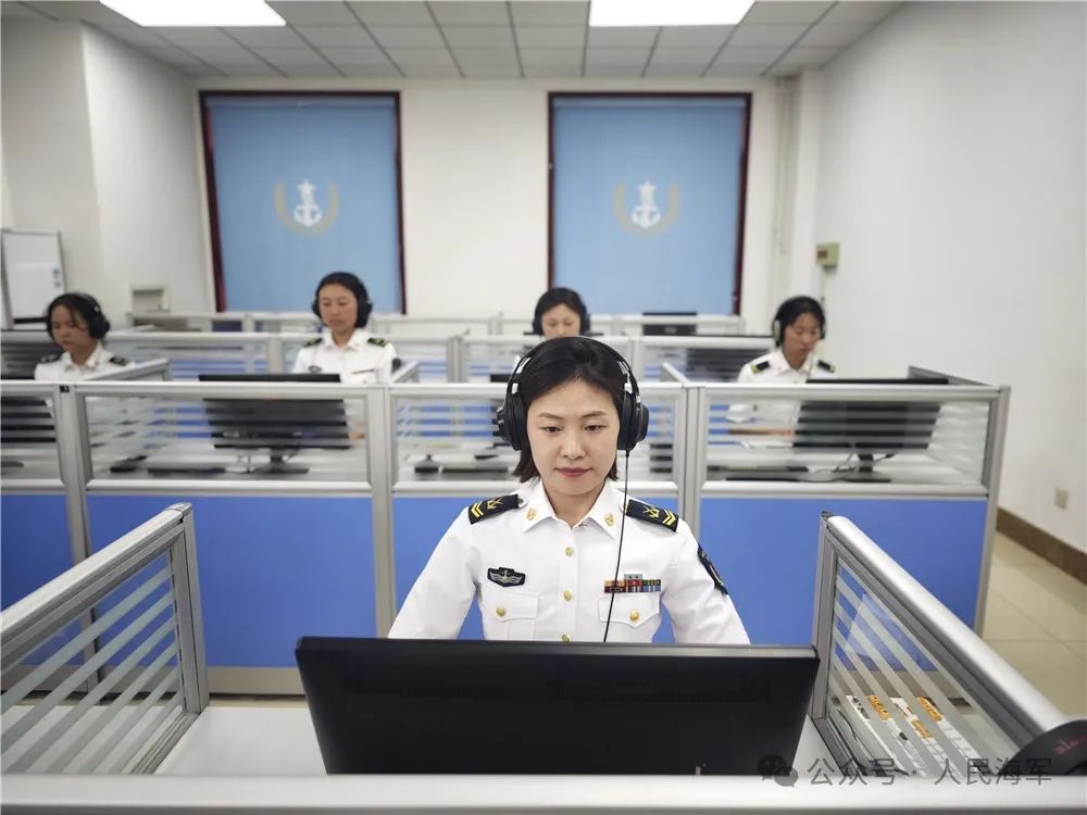 两次阅兵、三次转岗,这个女兵不简单! 两次阅兵、三次转岗,这个女兵不简单!