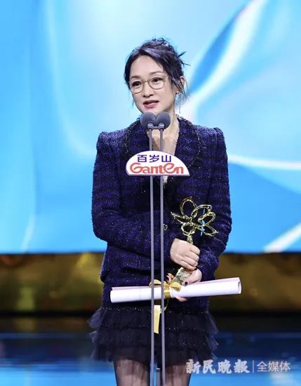 胡歌、周迅获白玉兰奖最佳男女主角，《繁花》拿下5项大奖！现场还有这些精彩瞬间