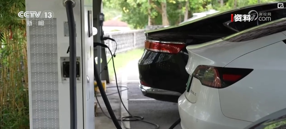 “强”步伐、创“新”力,经济插上“数字翅膀” 消费新势力涌现 “强”步伐、创“新”力,经济插上“数字翅膀” 消费新势力涌现