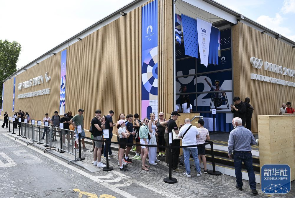 巴黎奥运会|探访巴黎奥运会官方特许商品旗舰店 巴黎奥运会|探访巴黎奥运会官方特许商品旗舰店