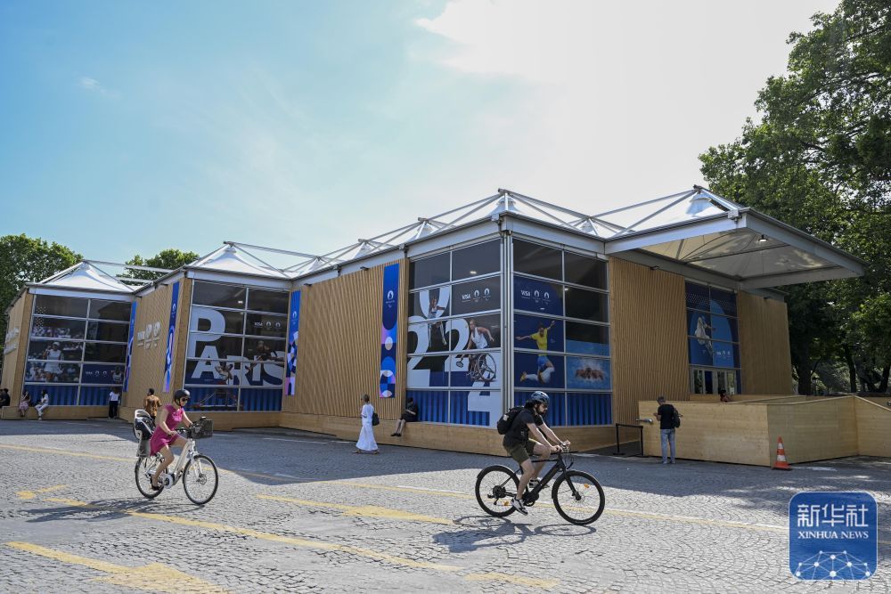 巴黎奥运会|探访巴黎奥运会官方特许商品旗舰店 巴黎奥运会|探访巴黎奥运会官方特许商品旗舰店