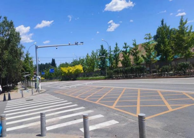 秩序连连看丨交管部门聚焦学校周边秩序环境治理 切实改善学生上下学通行环境 秩序连连看丨交管部门聚焦学校周边秩序环境治理 切实改善学生上下学通行环境