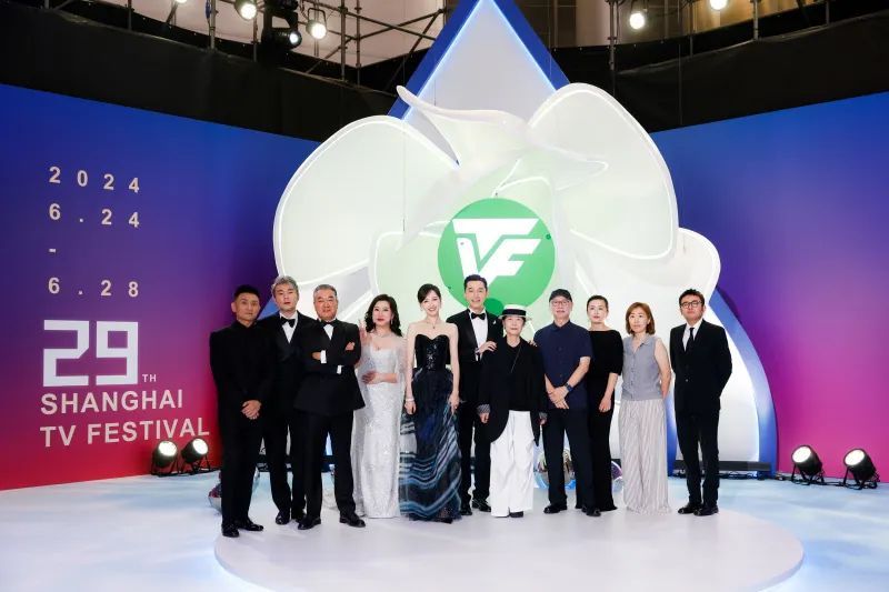 胡歌、周迅分获白玉兰奖最佳男、女主角 胡歌、周迅分获白玉兰奖最佳男、女主角