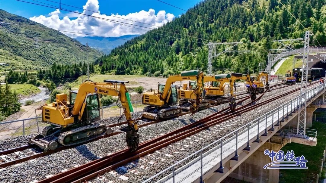 坐着高铁游黄龙九寨，时间又近了！