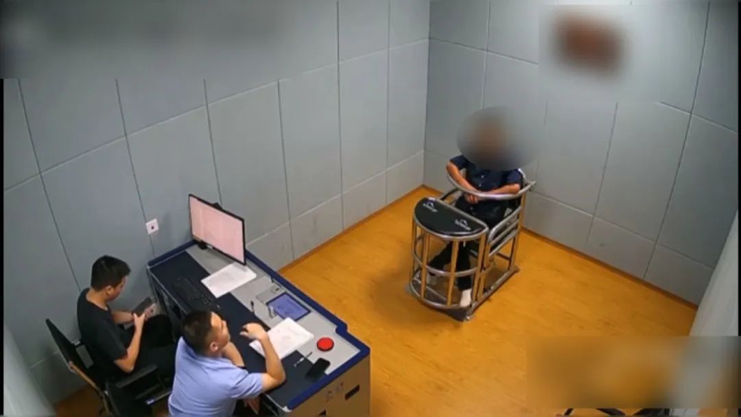 男子高铁上醉酒滋事,行拘! 男子高铁上醉酒滋事,行拘!