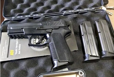 美国15岁少年犯案,父母双双获刑!案件细节令人唏嘘…… 美国15岁少年犯案,父母双双获刑!案件细节令人唏嘘……