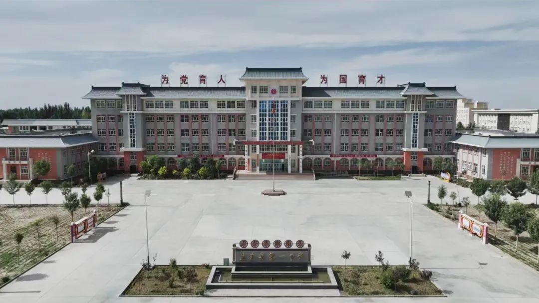 24年,15个年轻人,大风都刮不走他们 24年,15个年轻人,大风都刮不走他们