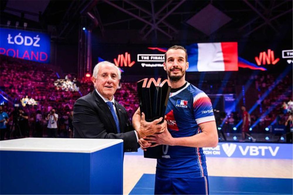 法国队夺得世界男排联赛冠军 法国队夺得世界男排联赛冠军