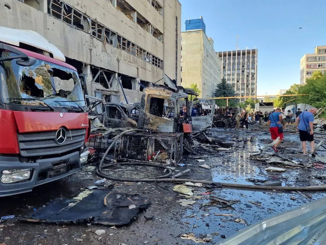 突发!乌克兰首都遭导弹袭击 突发!乌克兰首都遭导弹袭击