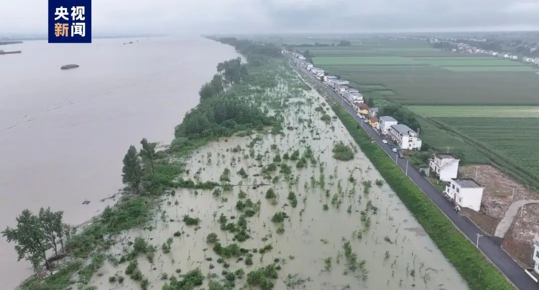 红色预警!江西多地或发生超警戒洪水 红色预警!江西多地或发生超警戒洪水