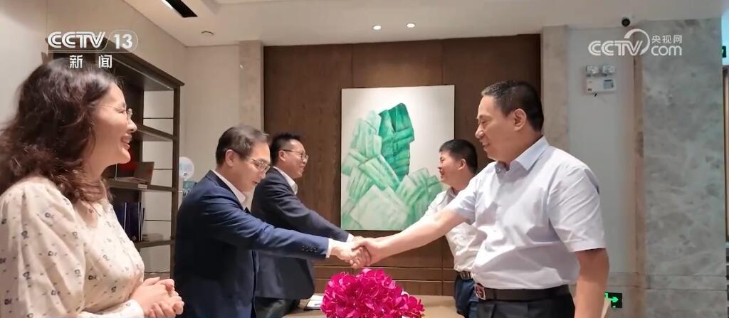 车畅、人兴、财旺 “港车北上”为繁荣活跃的大湾区写下生动注脚 车畅、人兴、财旺 “港车北上”为繁荣活跃的大湾区写下生动注脚